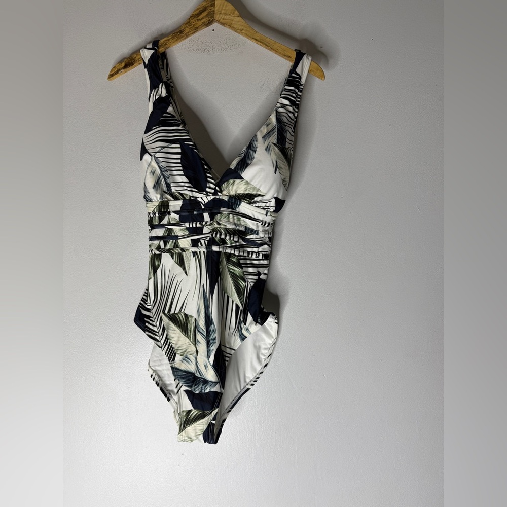 nwt la blanca Tropical Leaf Flower Print One Piece Swimsuit‎ Size 14